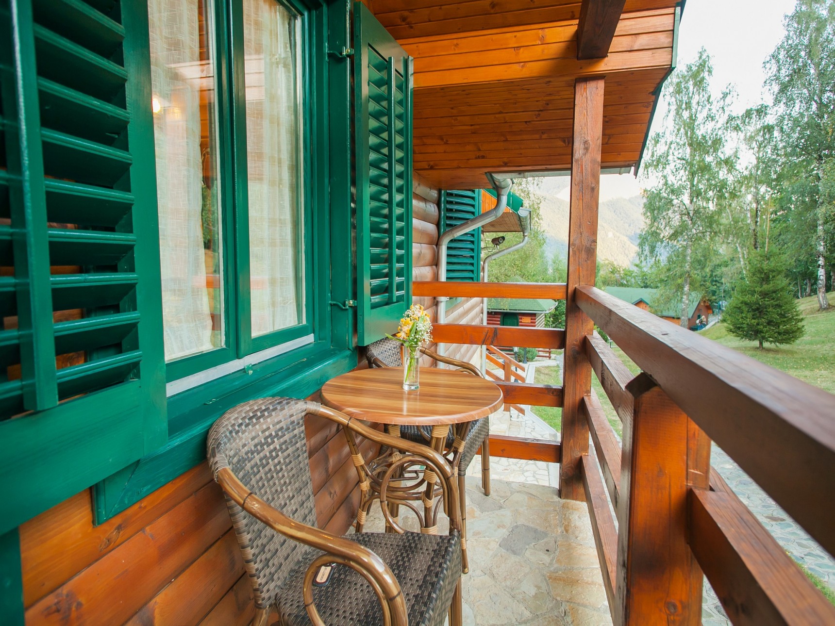 One-Bedroom Cottage with Balcony (2 adults)